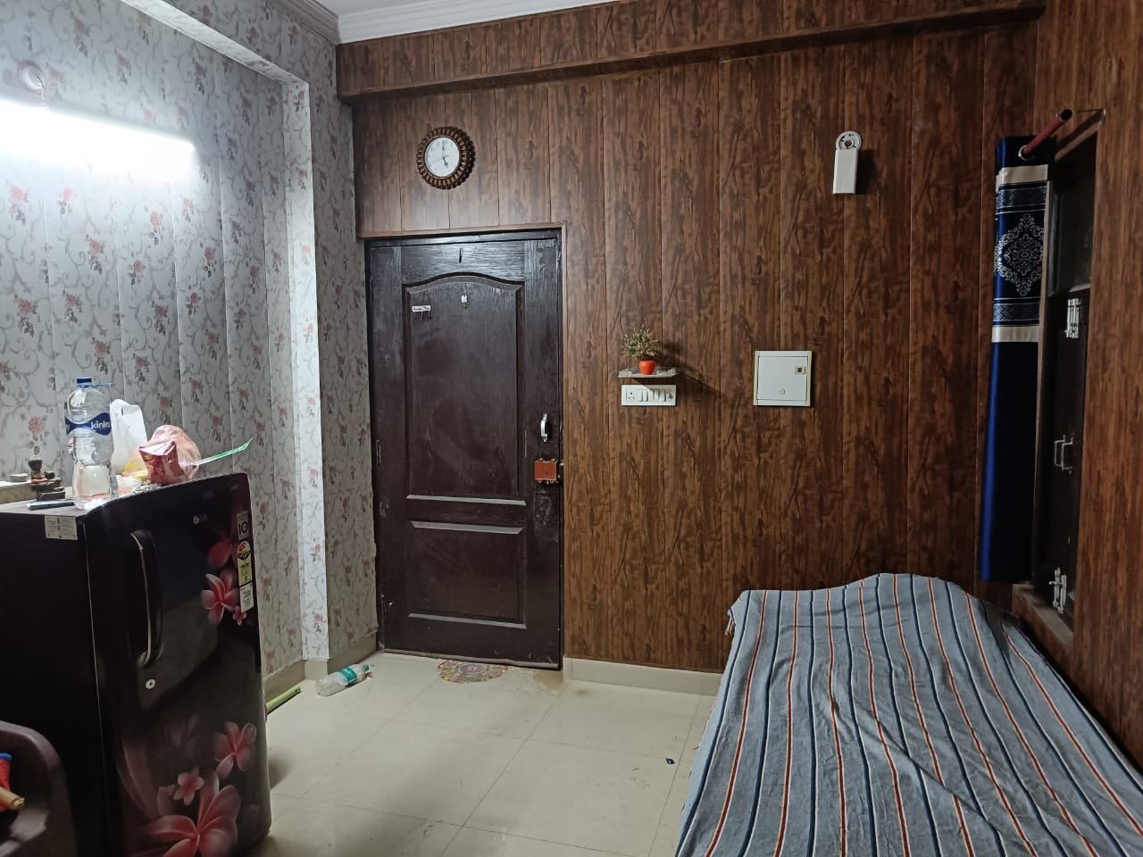 1 BHK Fully Furnished Flat in Jankipuram